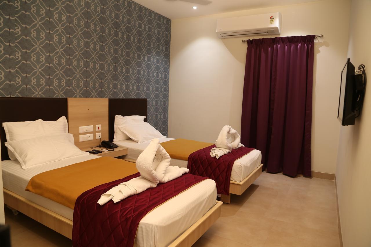 The Palm Residency- Ariyanoor Hotel ซาเลม ภายนอก รูปภาพ